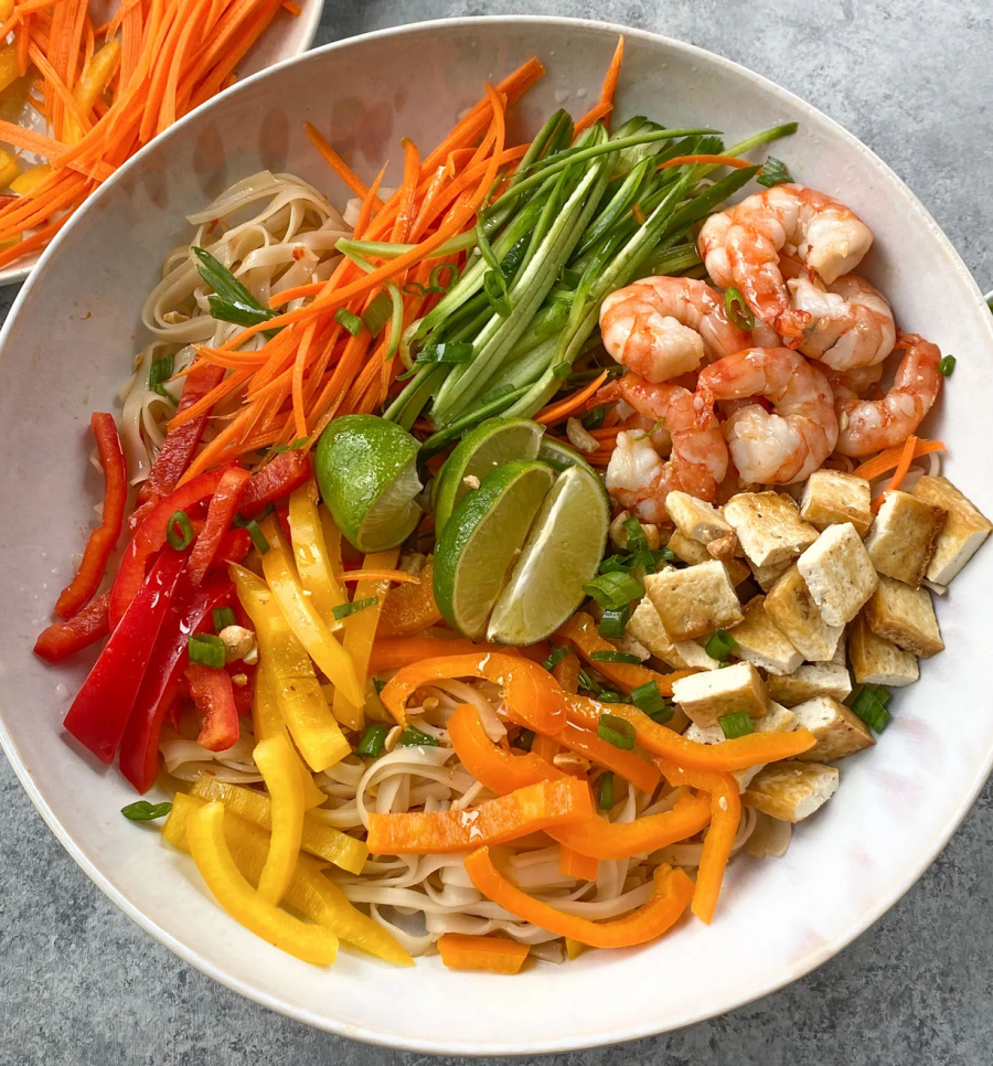 Weekly Meal Plan: Asian-Rice-Noodle-Salad-with-Shrimp-from-Hip-Foodie-Mom