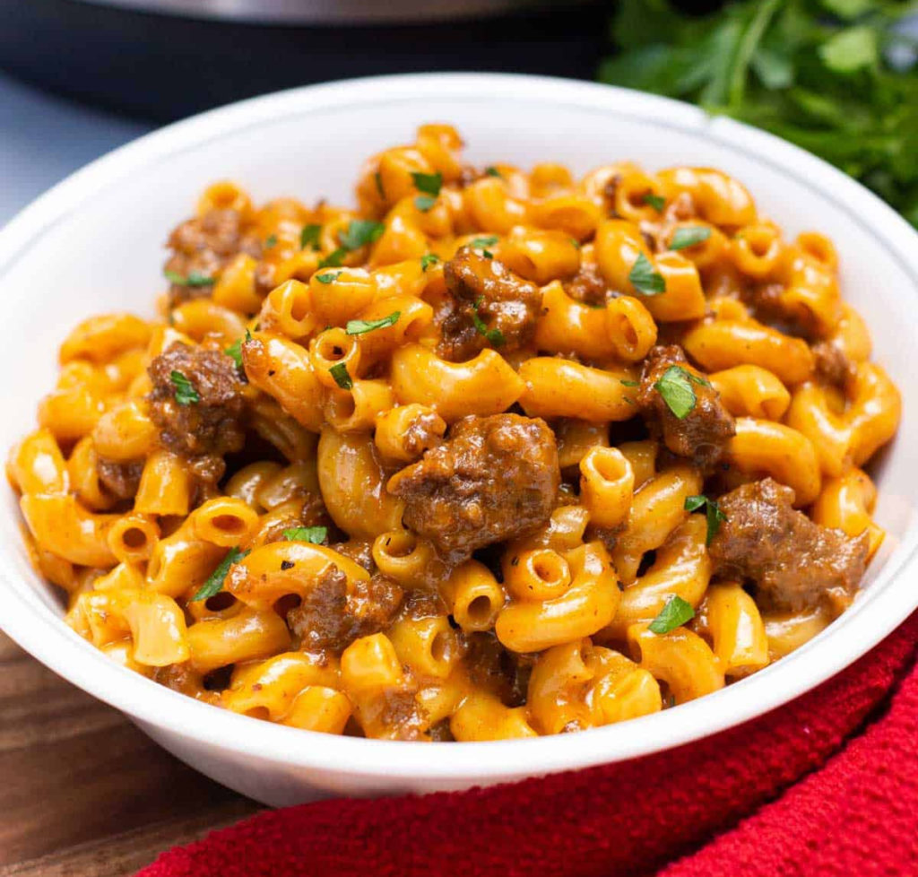 Weekly Meal Plan Ideas: Instant Pot Cheeseburger Macaroni from Kelsey Smith