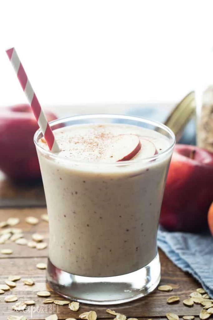Apple crisp turned into a smoothie with this fall-flavor recipe from The Recipe Rebel