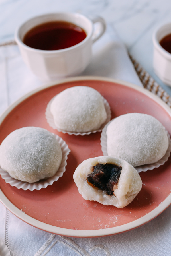 Awesome Food Bloggers to follow: The Woks of Life Red Bean Mochi Recipe