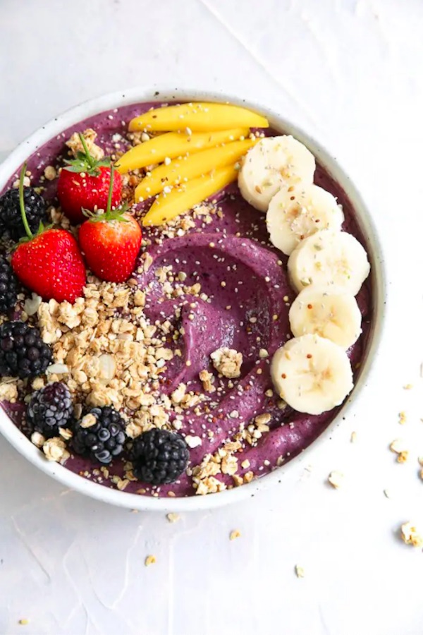 The Forked Spoon's quick and easy açai bowl recipe is a nutritious breakfast for teens