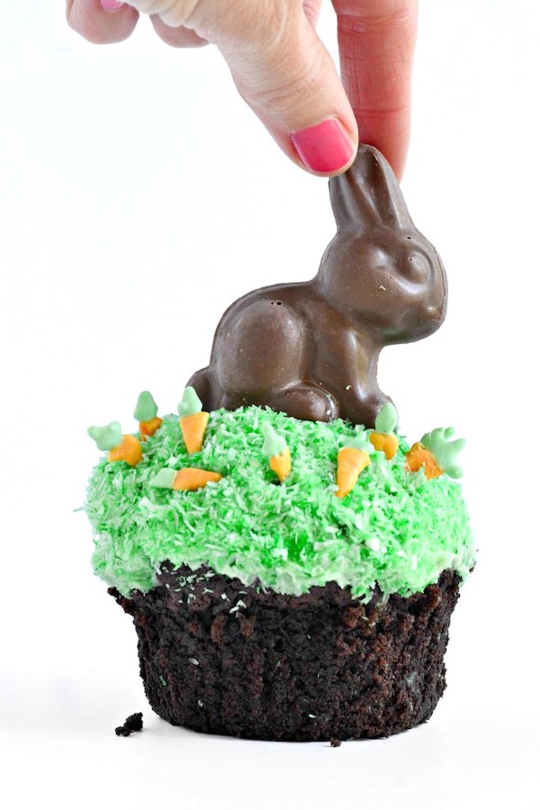 Love these vegan and gluten-free Easter bunny cupcakes from Fork and Beans.
