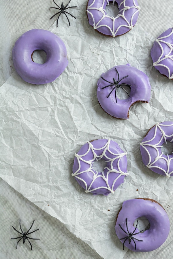 Healthy(ish) Halloween baked donut recipe