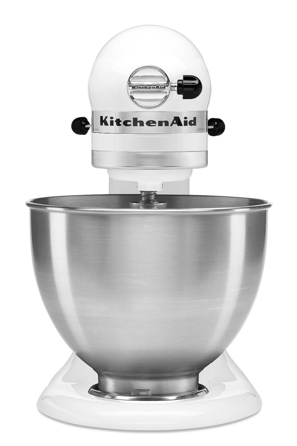 Kitchen Aid Mixer for desserts of all kinds: Valentine's gifts for fans of The Bear